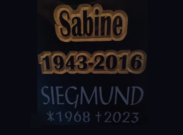 Gemeißelte Schriften